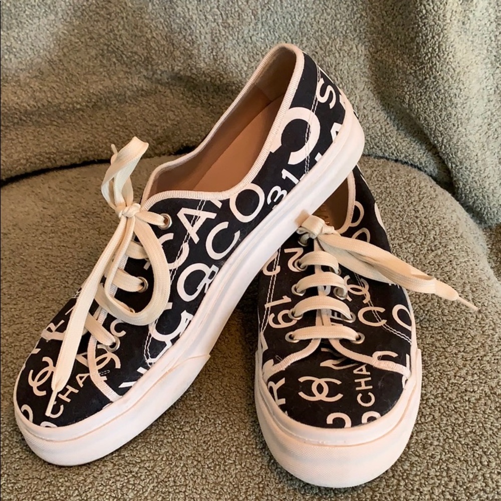 Rare graffiti Coco Chanel tennis shoes size 42
